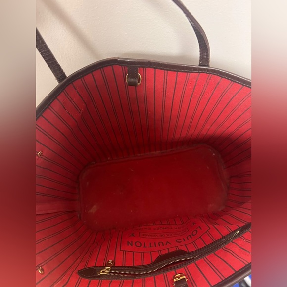 Authentic Louis Vuitton Neverfull - Picture 2 of 2